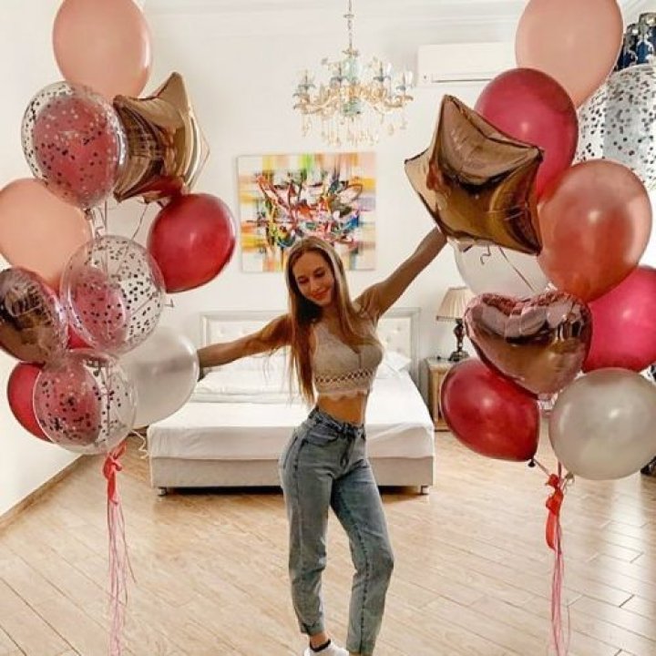 Фонтаны шаров "Селебрити" в Южно-Сахалинске