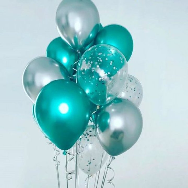 Фонтан шаров "Изумрудный" в Южно-Сахалинске