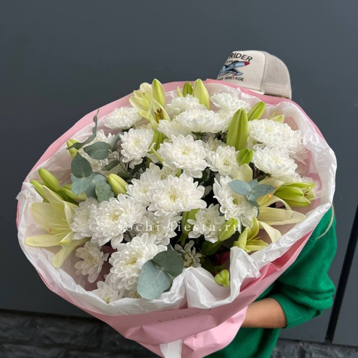  Букет  хризантемы и лилии с доставкой в Южно-Сахалинске