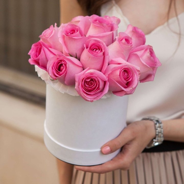 15 роз в боксе Кэтрин в Южно-Сахалинске