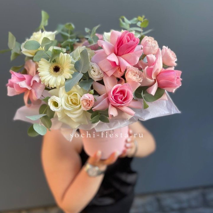  Коробочка  "Полу месяц" с доставкой в Южно-Сахалинске