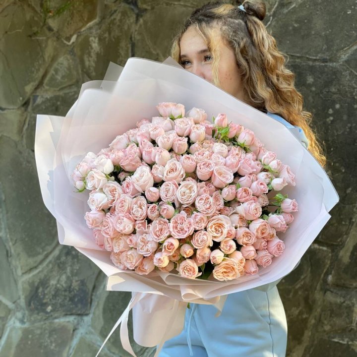 45 роза бомбастик Крем в Южно-Сахалинске