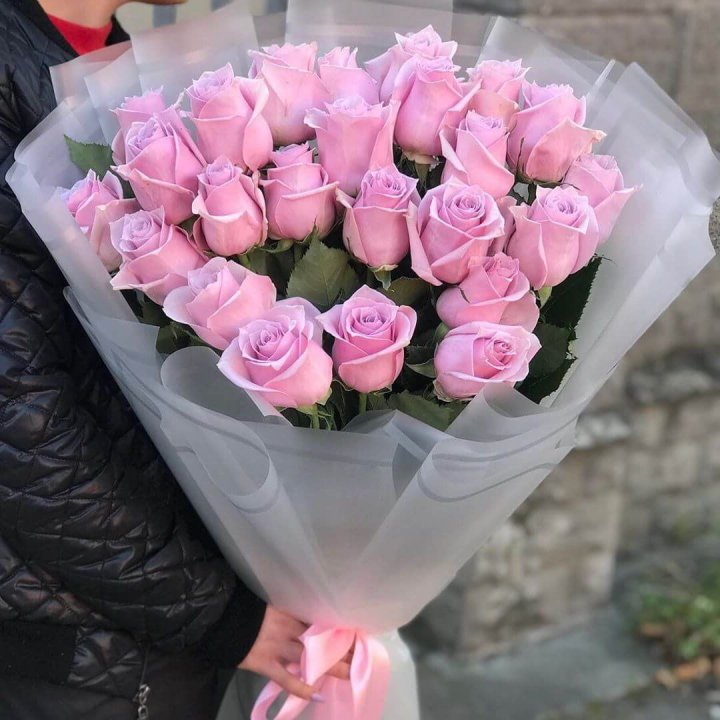 25 высоких розовых роз в Южно-Сахалинске
