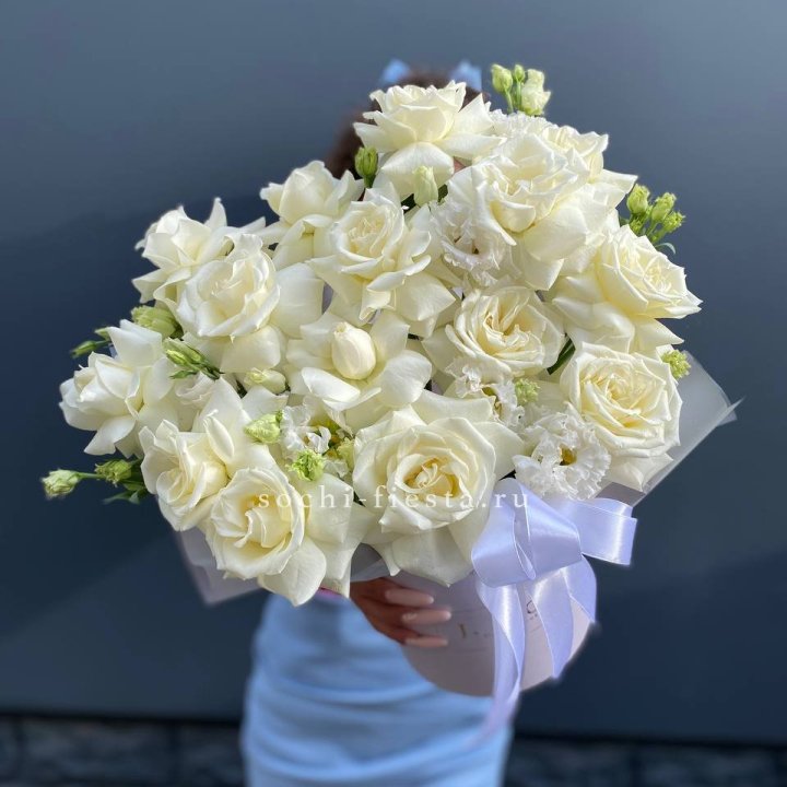 Коробка с цветами "Свен" в Южно-Сахалинске