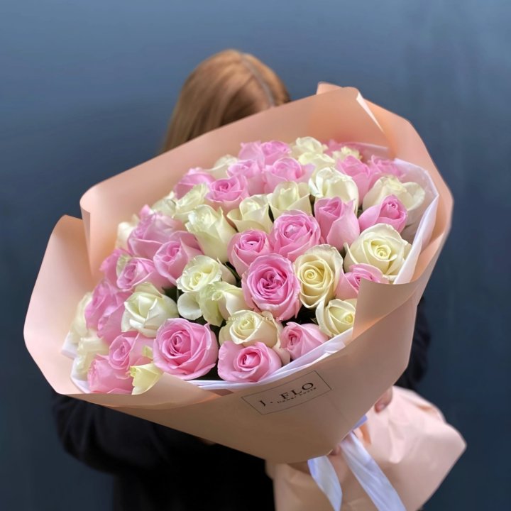 55 роз микс нежности в Южно-Сахалинске