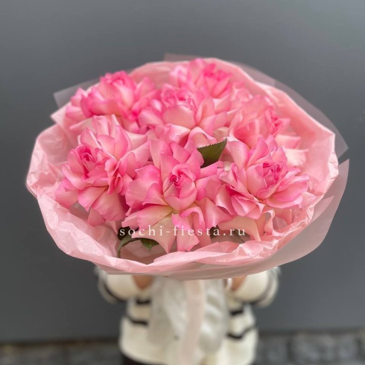 7 Роз Мандала с доставкой в Южно-Сахалинске