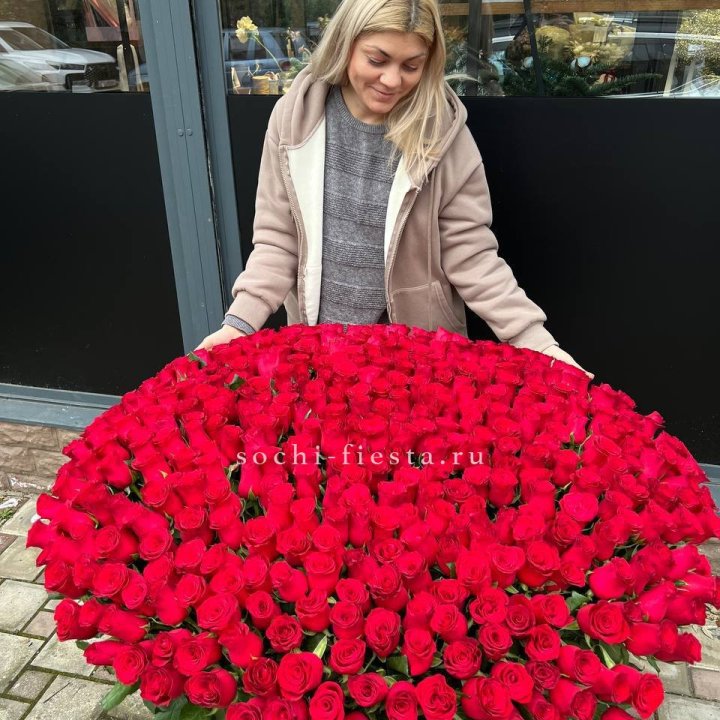 501 красная роза в корзине в Южно-Сахалинске