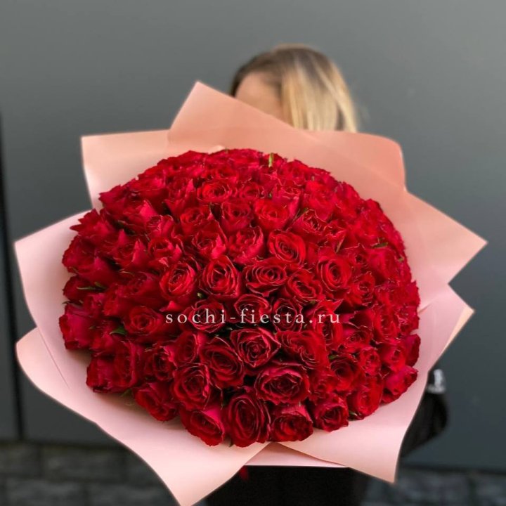 101 роза мадам ред в Южно-Сахалинске