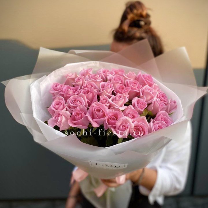 Букет розовых роз  в Южно-Сахалинске